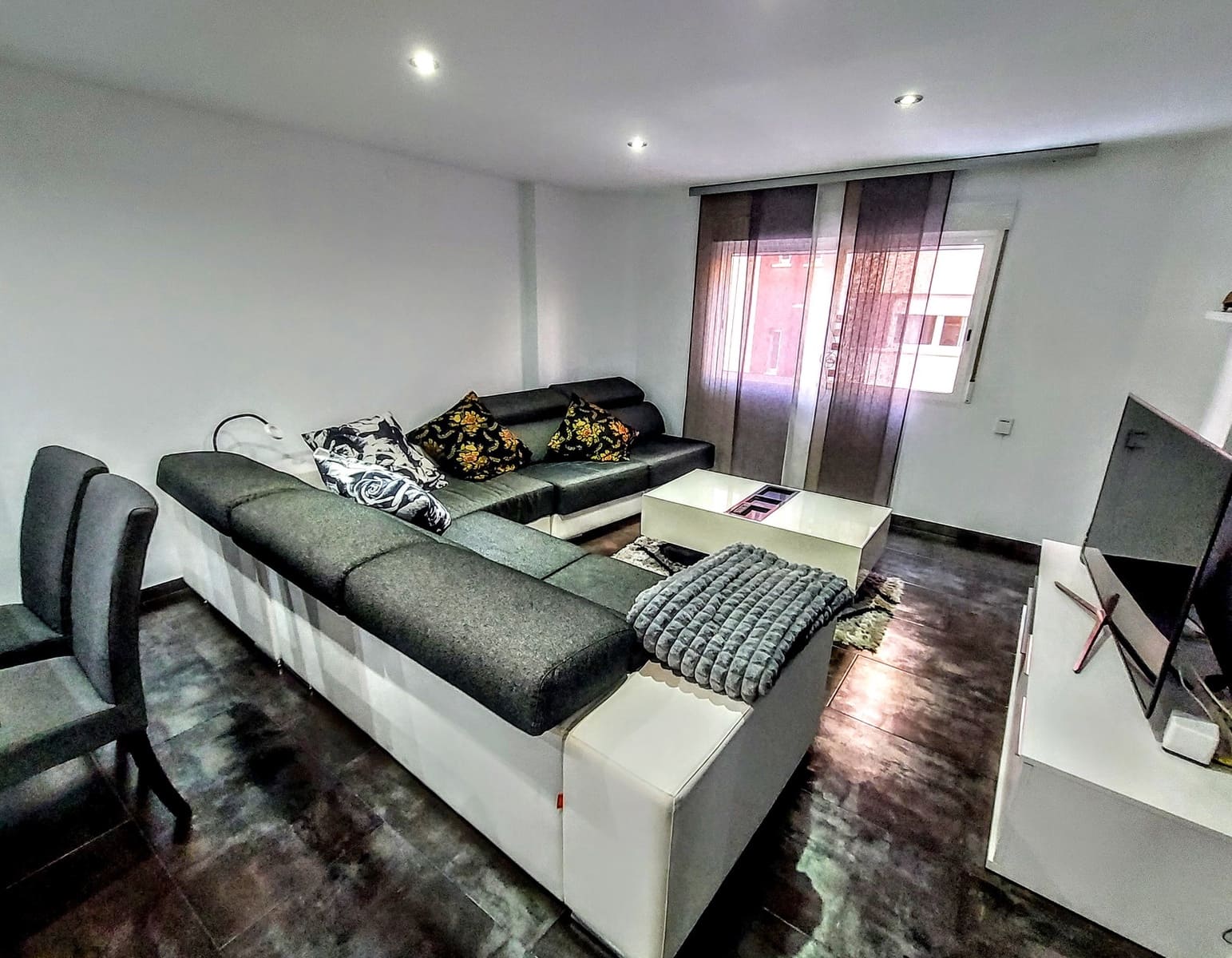 3 slaapkamer Appartement te koop in Valencia stad - € 280.000 (Ref: 9598698)