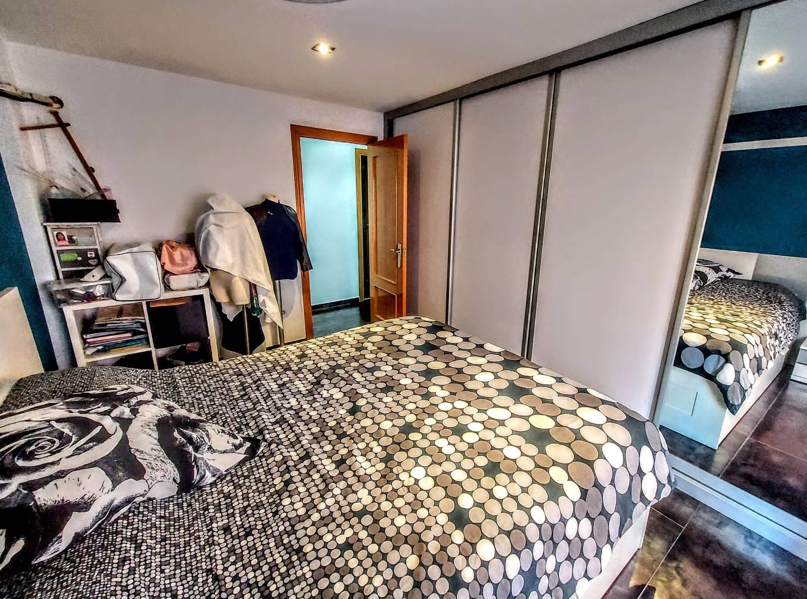 3 slaapkamer Appartement te koop in Valencia stad - € 280.000 (Ref: 9598698)