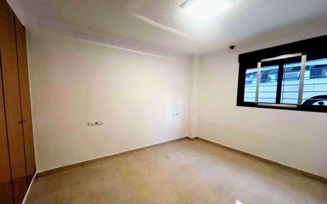 3 soverom Leilighet til salgs i Moncada - € 295 000 (Ref: 9602572)