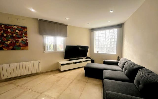 4 Zimmer Villa zu verkaufen in La Cañada, Paterna - 548.000 € (Ref: 9604678)