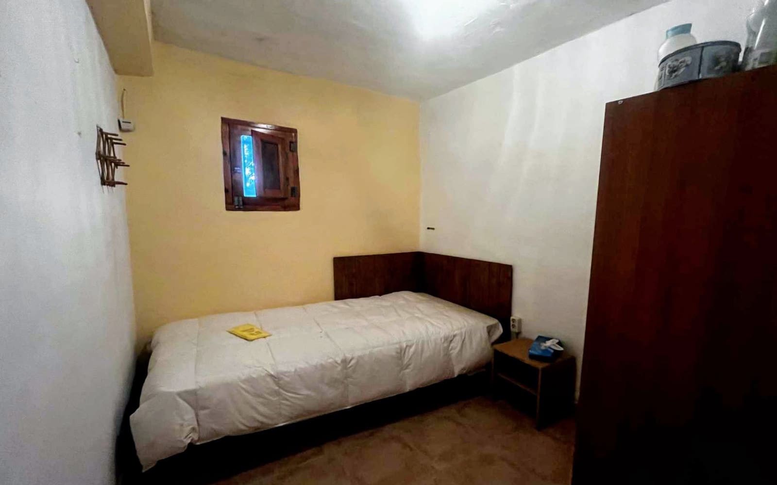 2 soverom Villa til salgs i Montserrat med svømmebasseng - € 100 000 (Ref: 9615185)