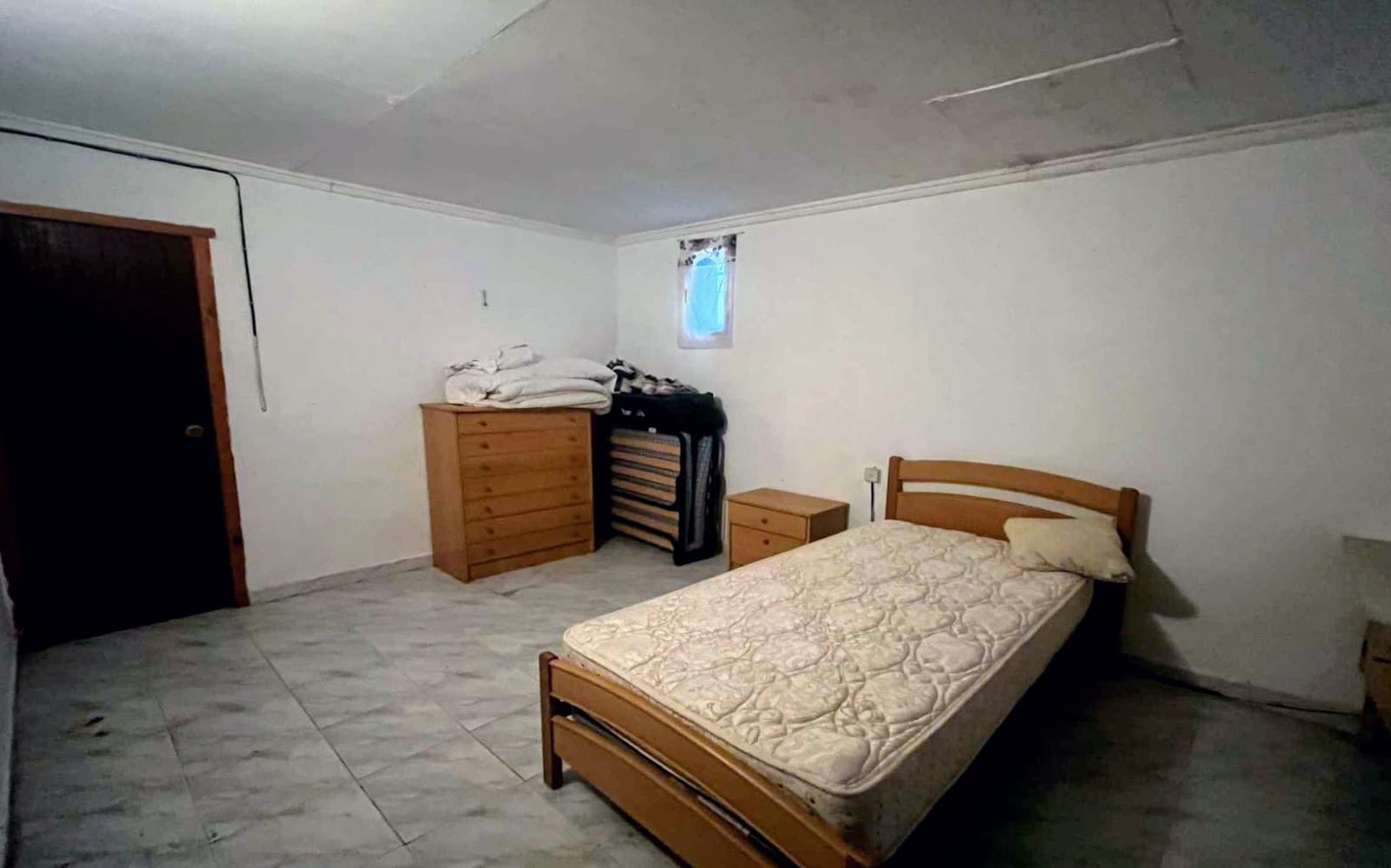 2 soverom Villa til salgs i Montserrat med svømmebasseng - € 100 000 (Ref: 9615185)