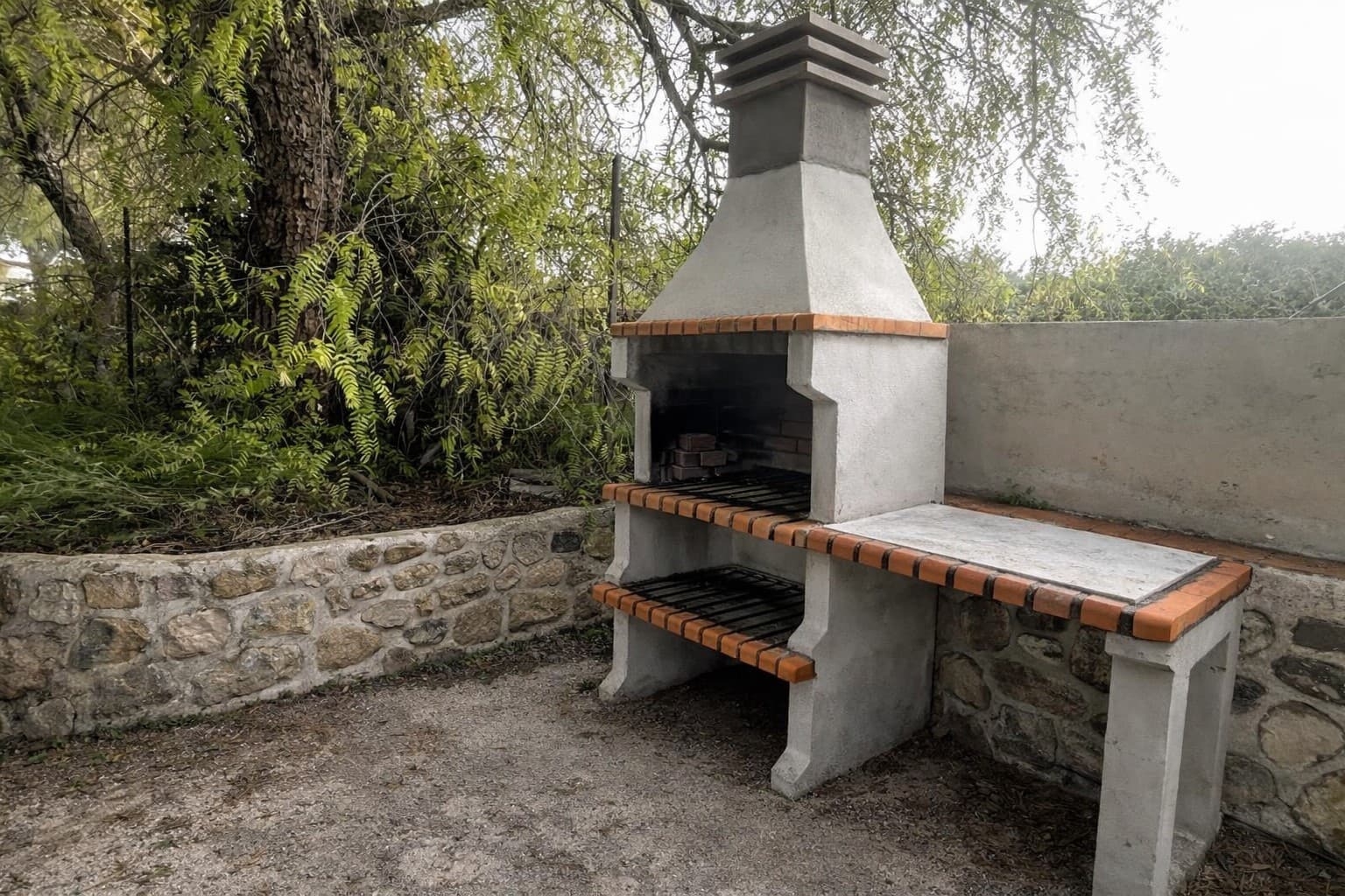 2 soverom Villa til salgs i Montserrat med svømmebasseng - € 100 000 (Ref: 9615185)