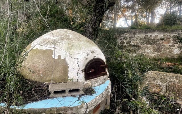 2 soveværelse Villa til salg i Montserrat med swimmingpool - € 100.000 (Ref: 9615185)