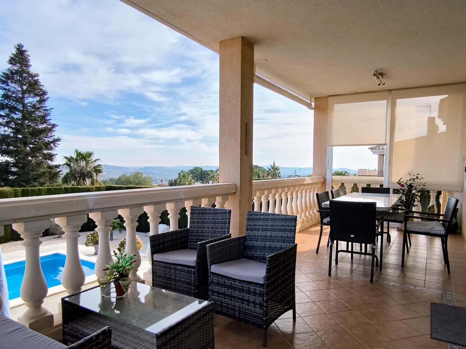 4 soveværelse Villa til salg i Turis med swimmingpool - € 289.000 (Ref: 9647848)