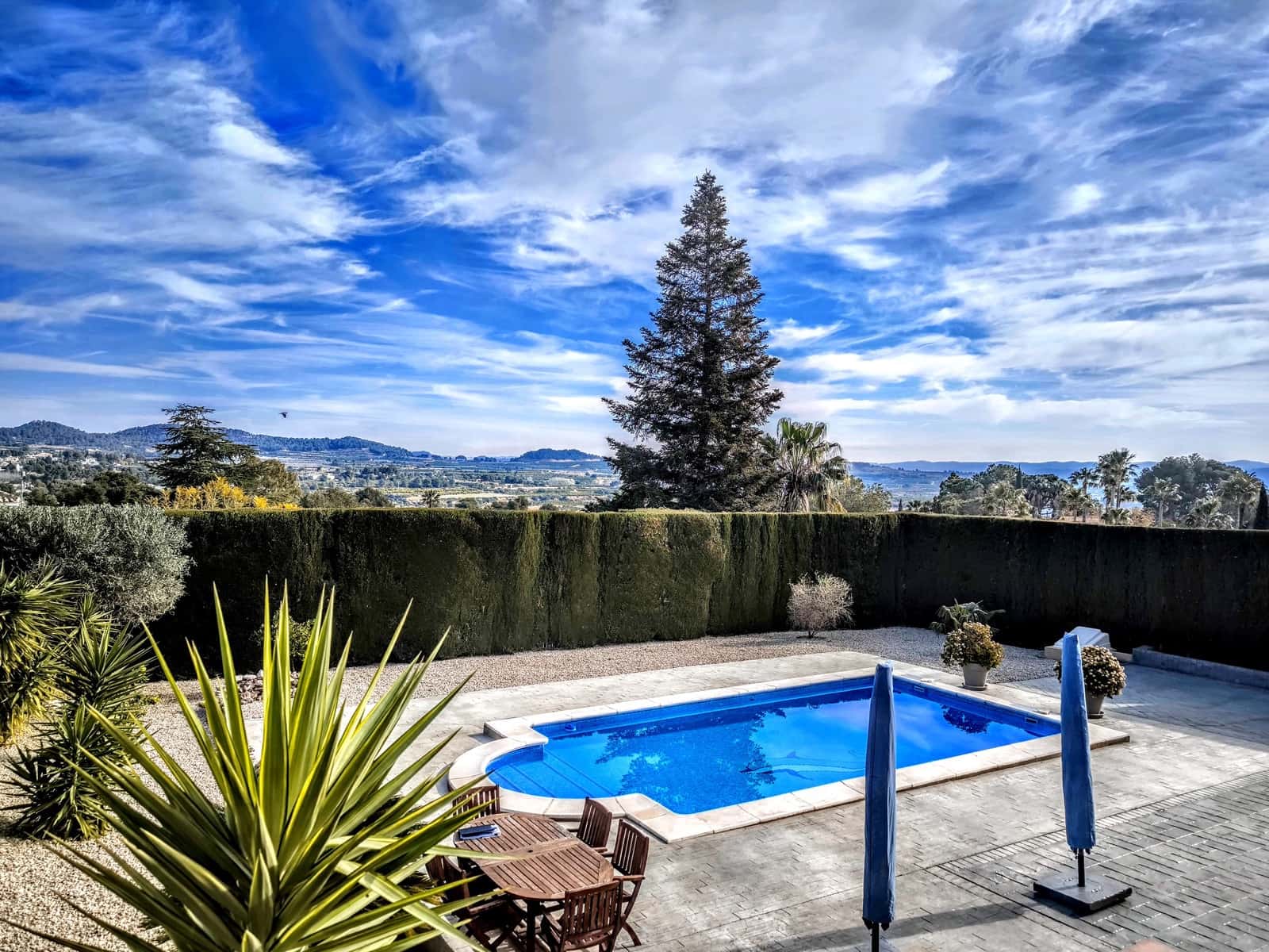 4 soveværelse Villa til salg i Turis med swimmingpool - € 289.000 (Ref: 9647848)