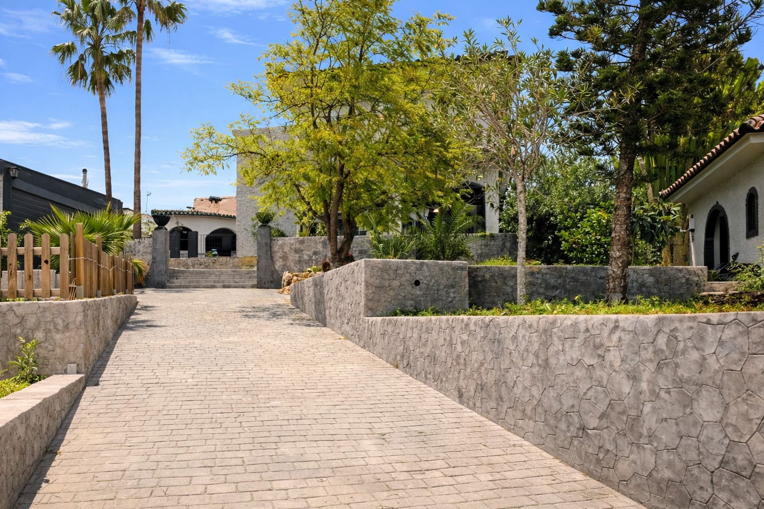 3 soverom Villa til salgs i La Pobla de Vallbona med svømmebasseng - € 415 000 (Ref: 9655758)