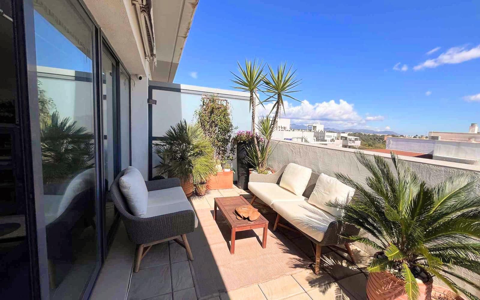 1 bedroom Apartment for sale in Paterna - € 260,000 (Ref: 9673923)