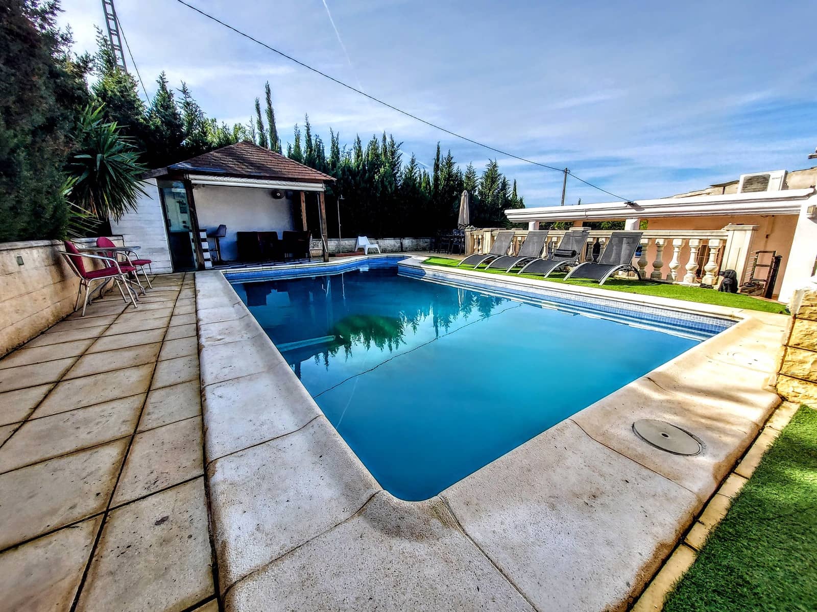 Chalet de 5 habitaciones en Torrent en venta con piscina - 399.000 € (Ref: 9676987)