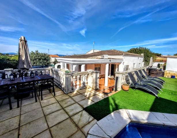 Chalet de 5 habitaciones en Torrent en venta con piscina - 399.000 € (Ref: 9676987)