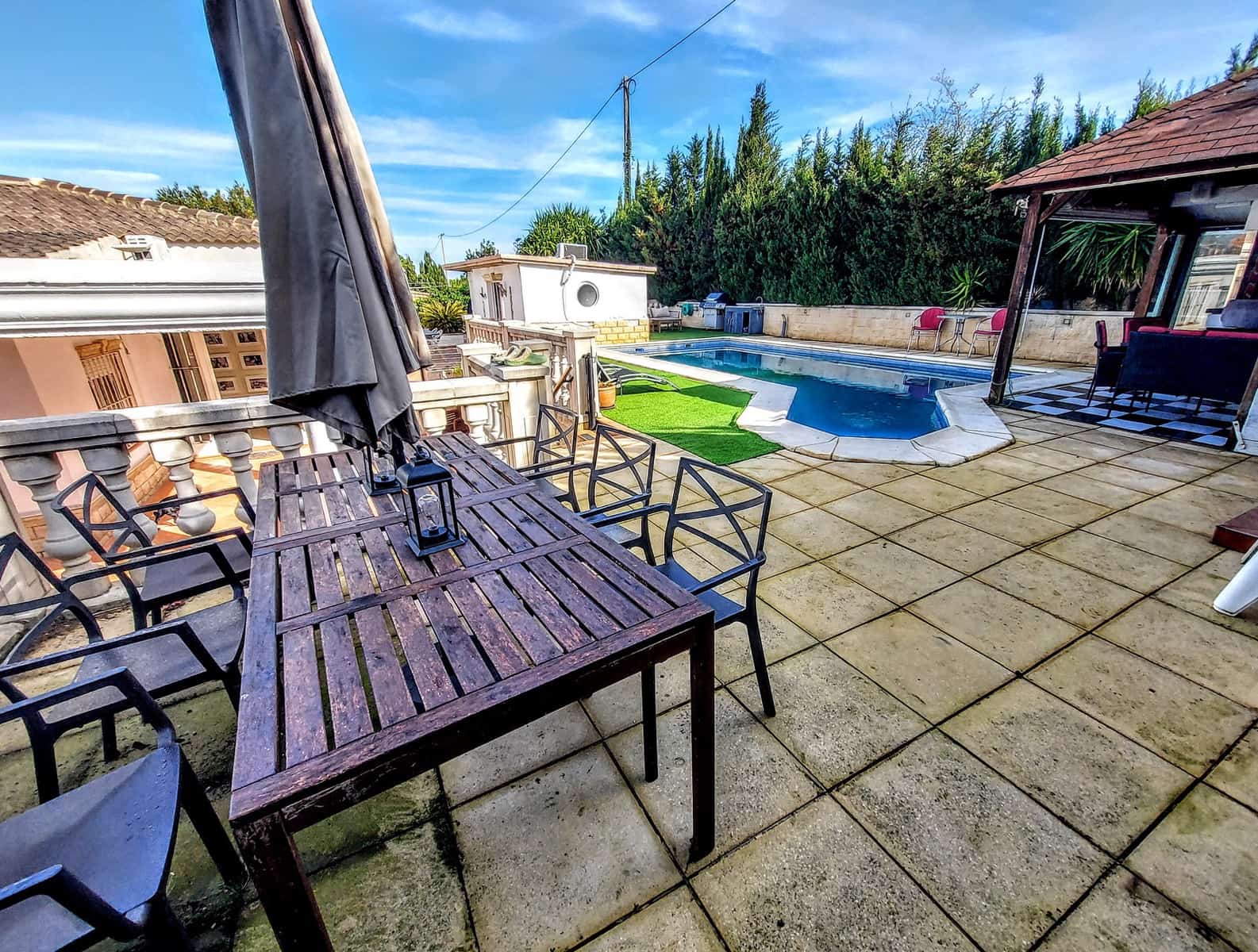 Chalet de 5 habitaciones en Torrent en venta con piscina - 399.000 € (Ref: 9676987)