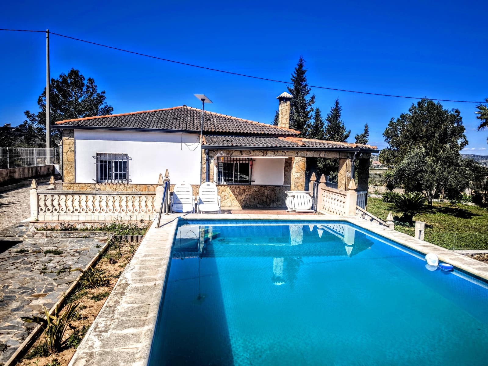 3 slaapkamer Villa te koop in Montroy met zwembad - € 260.000 (Ref: 9686194)