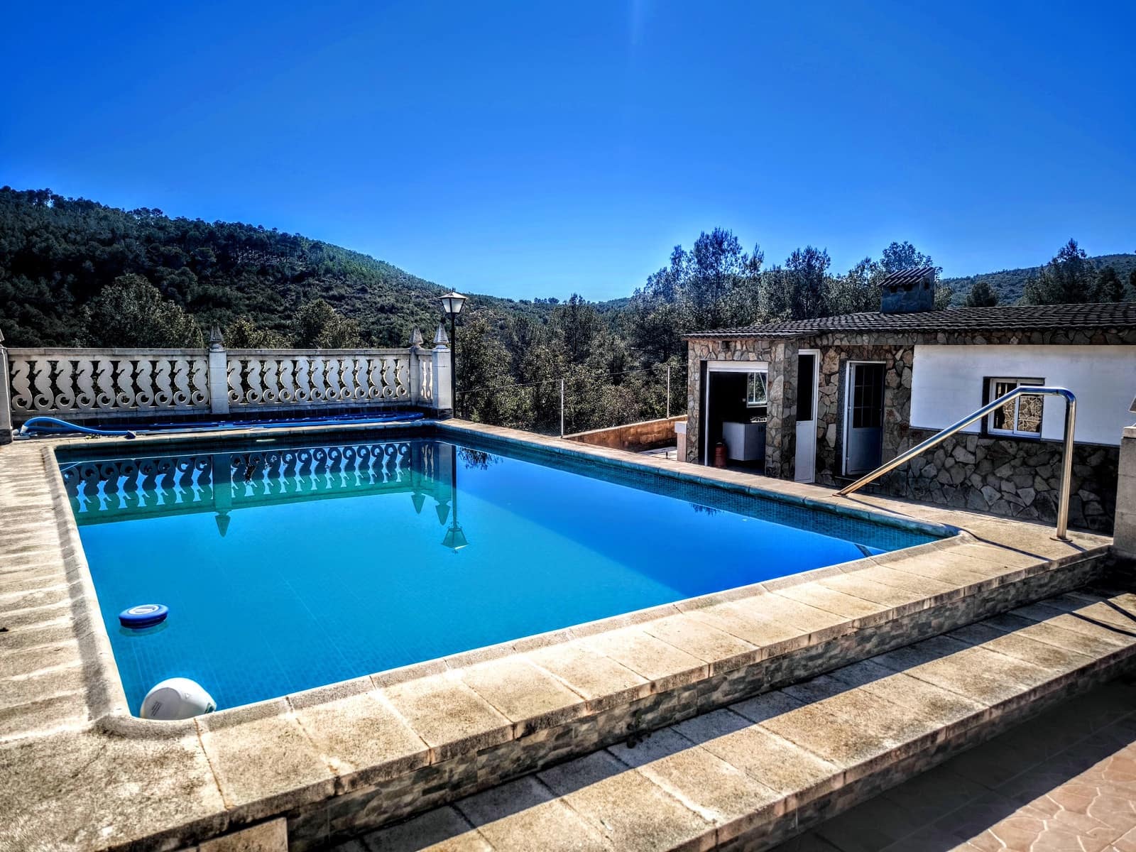 3 slaapkamer Villa te koop in Montroy met zwembad - € 260.000 (Ref: 9686194)