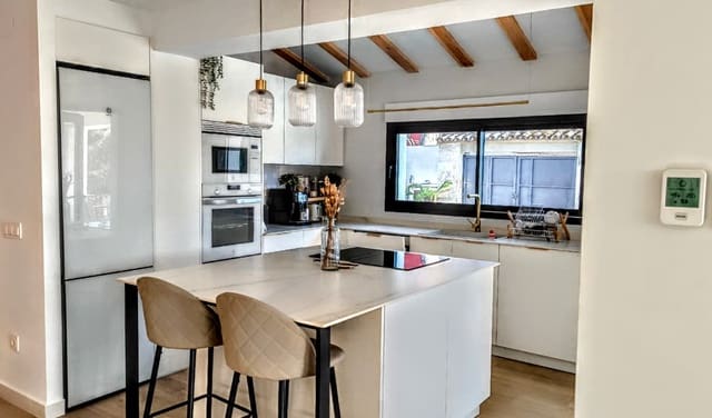 3 sovrum Villa till salu i Turís med pool - 399 000 € (Ref: 9714600)