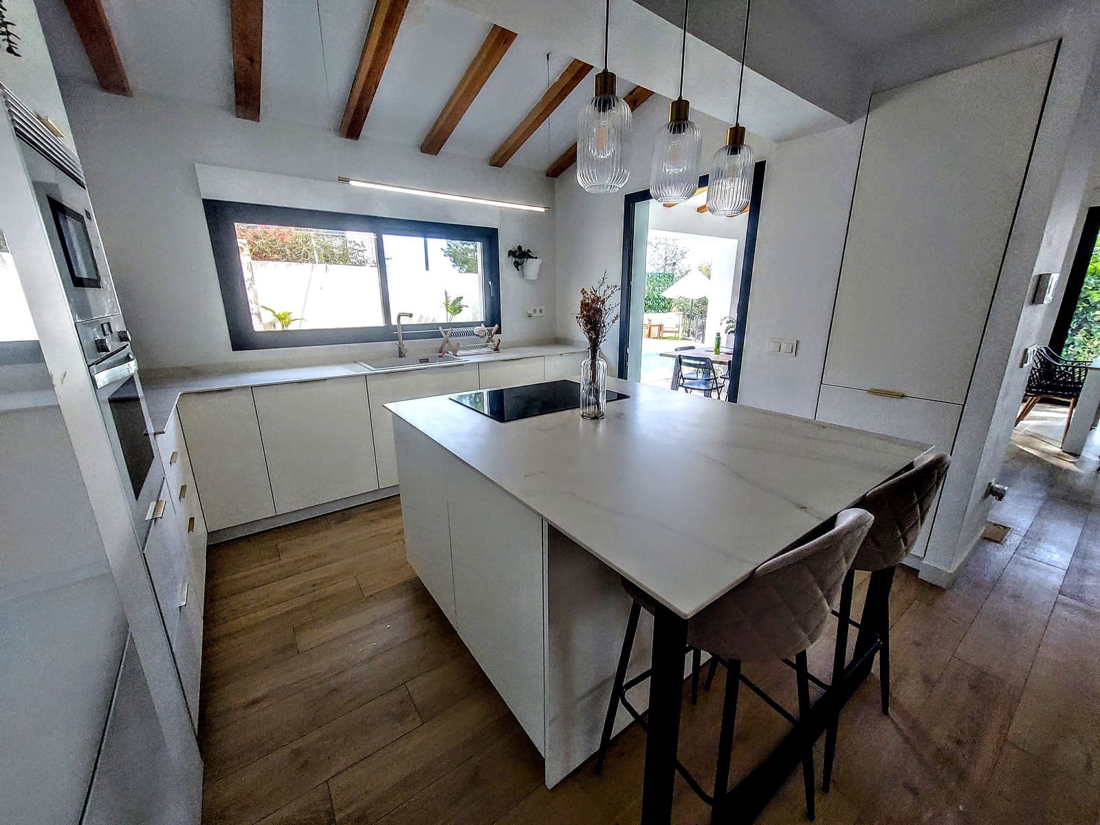3 soveværelse Villa til salg i Turis med swimmingpool - € 389.000 (Ref: 9714600)