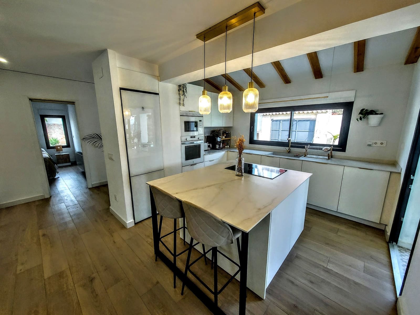 3 soveværelse Villa til salg i Turis med swimmingpool - € 389.000 (Ref: 9714600)