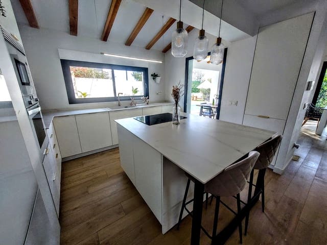 3 soveværelse Villa til salg i Turís med swimmingpool - € 389.000 (Ref: 9714600)