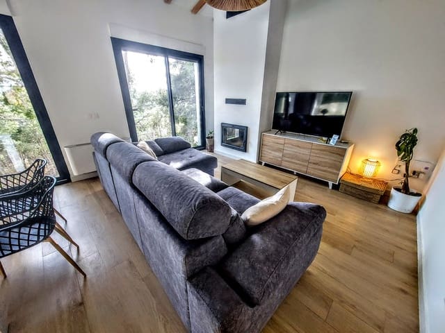 3 soveværelse Villa til salg i Turís med swimmingpool - € 389.000 (Ref: 9714600)