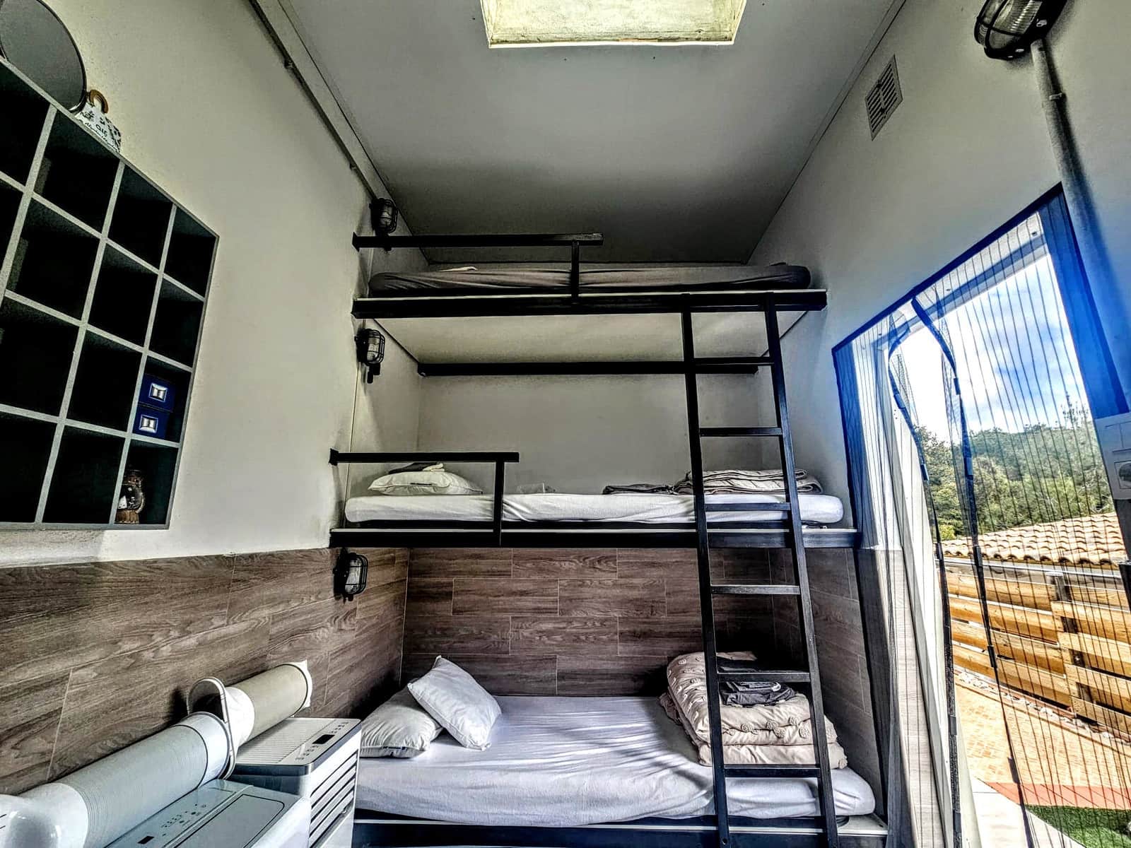 3 bedroom Villa for sale in Pedralba with pool - € 249,500 (Ref: 9721409)