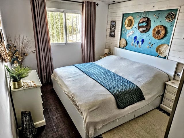 3 chambre Villa/Maison à vendre à Pedralba avec piscine - 249 500 € (Ref: 9721409)