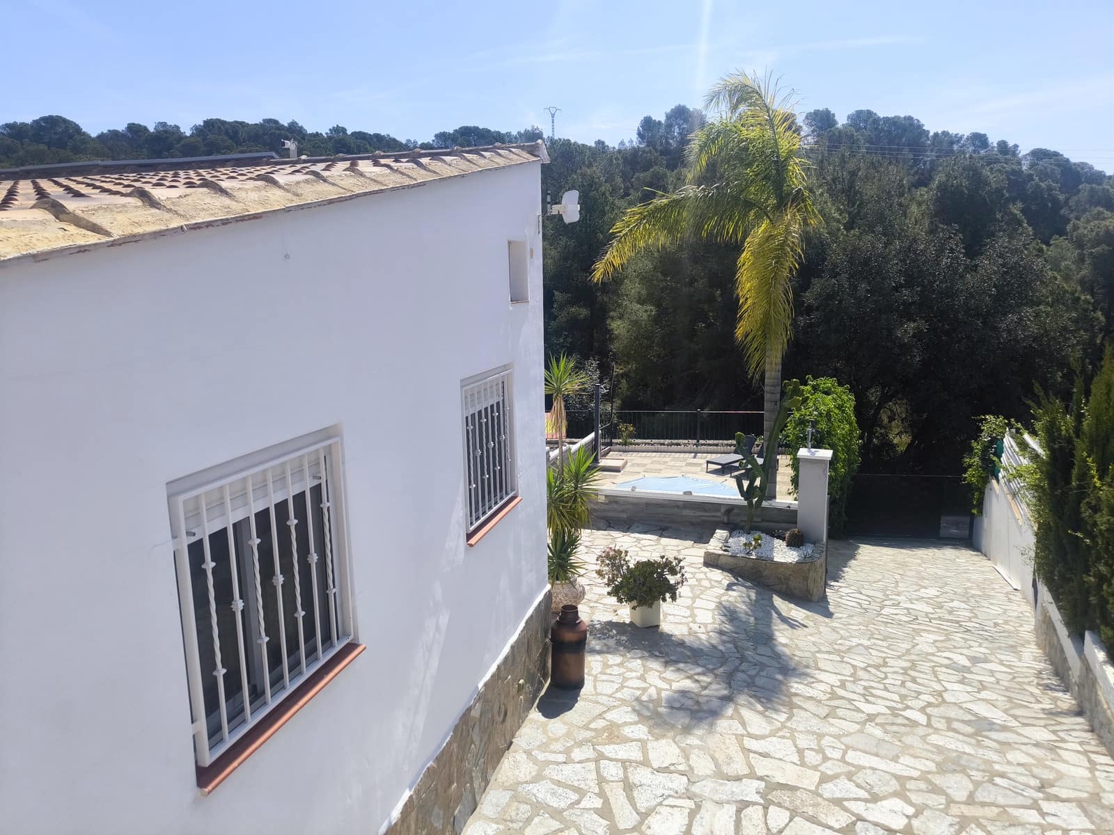 3 bedroom Villa for sale in Pedralba with pool - € 249,500 (Ref: 9721409)
