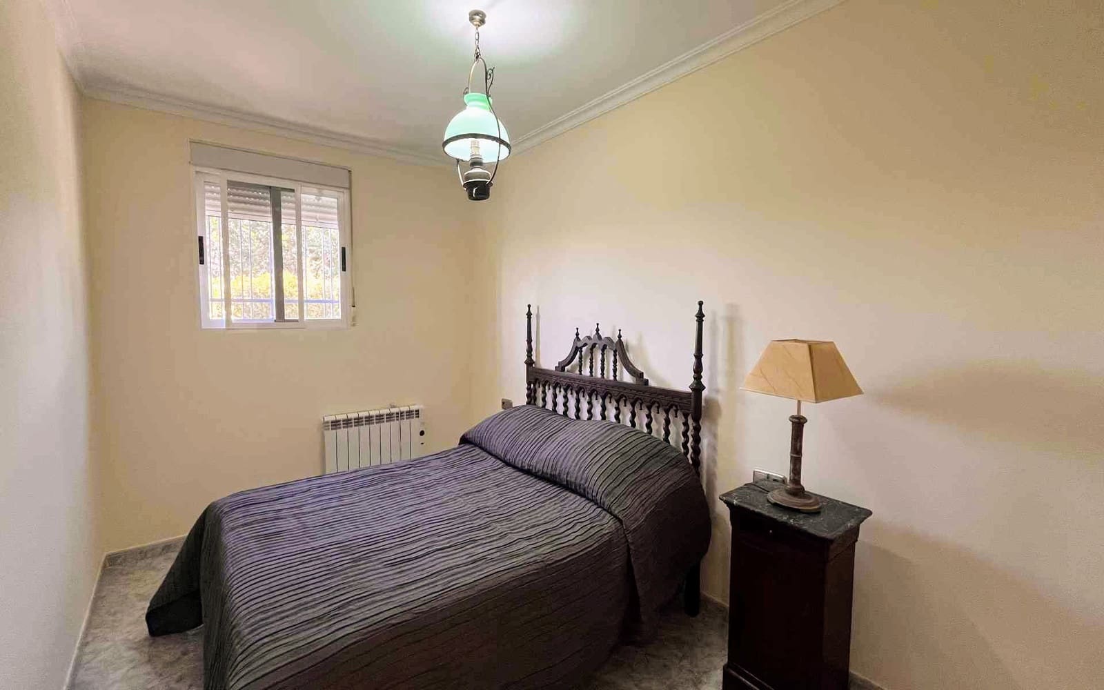 7 bedroom Villa for sale in Montserrat with pool - € 950,000 (Ref: 9758599)