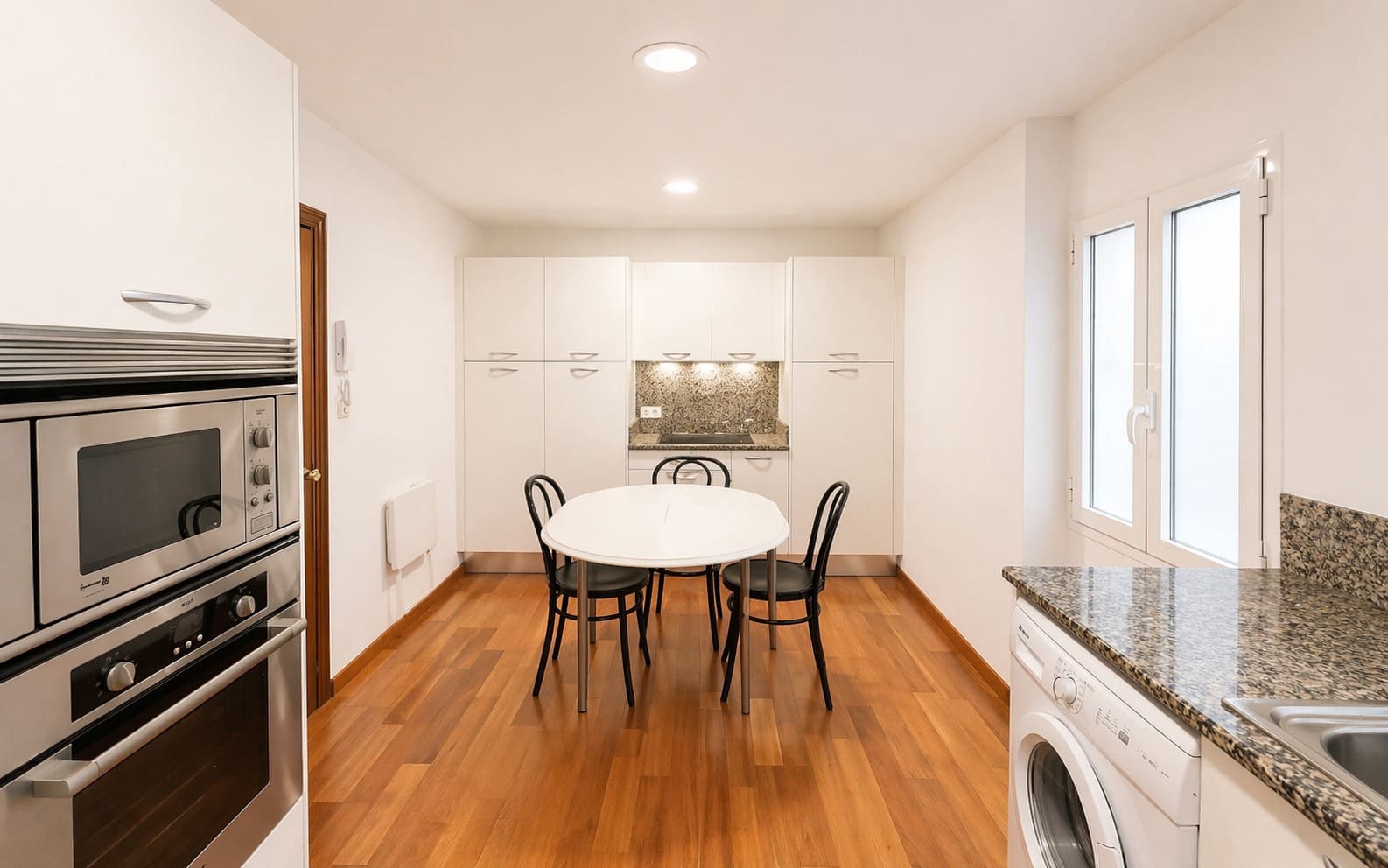 Apartamento de 3 habitaciones en València ciudad en venta - 650.000 € (Ref: 9800536)