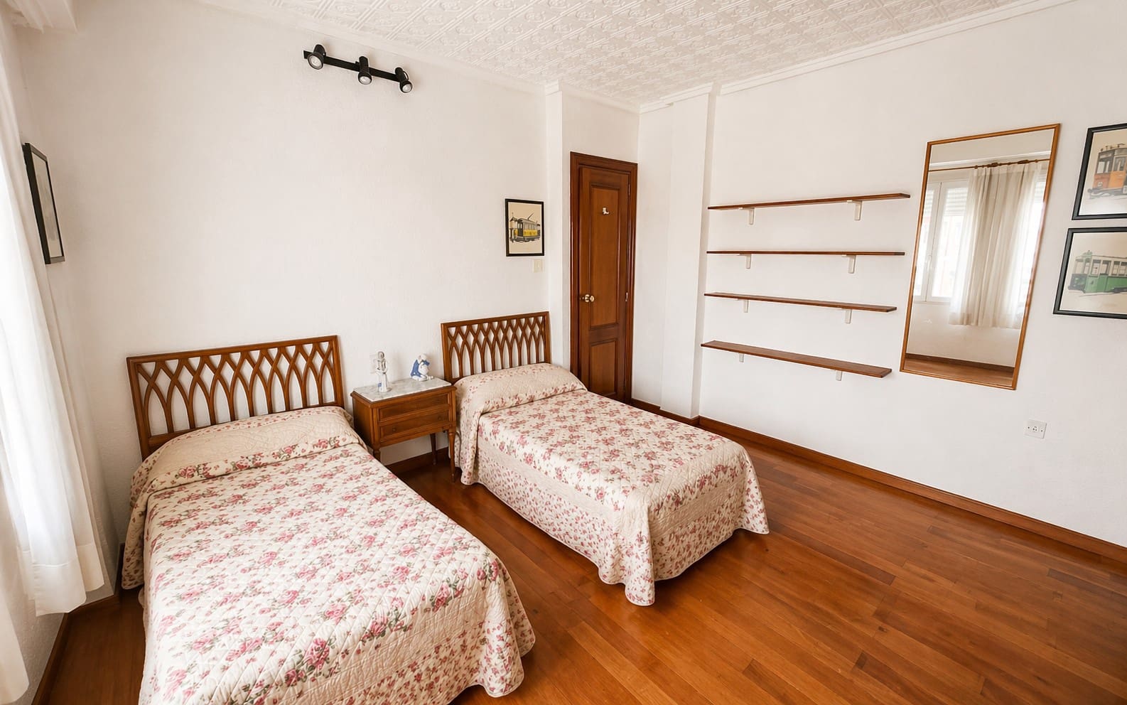 Apartamento de 3 habitaciones en València ciudad en venta - 650.000 € (Ref: 9800536)