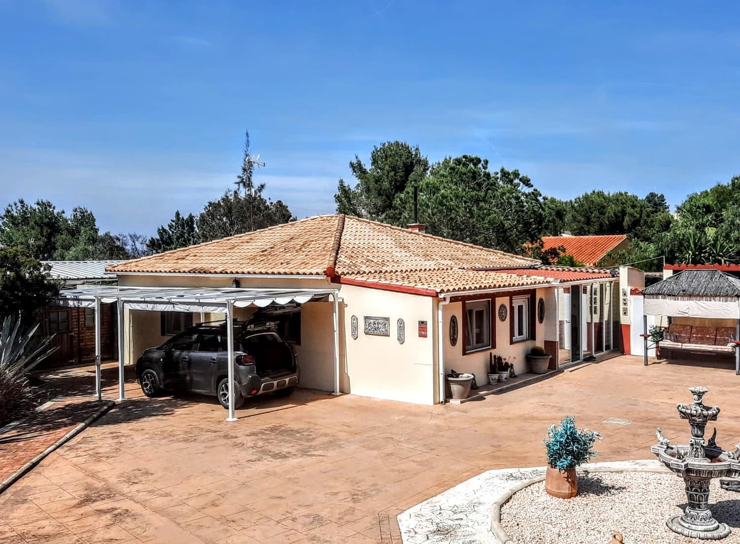 4 soverom Villa til salgs i Alberic med svømmebasseng - € 335 000 (Ref: 9804076)