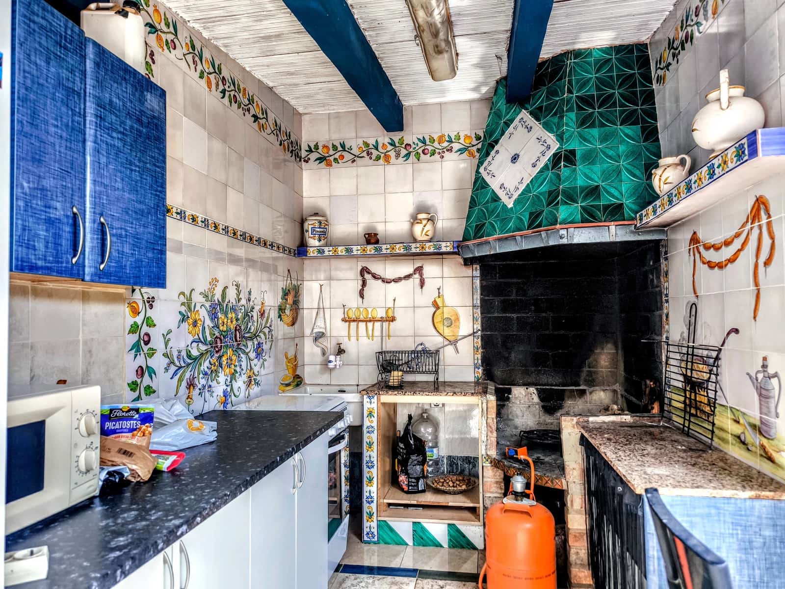 4 makuuhuone Huvila myytävänä paikassa Vilamarxant / Villamarchante mukana uima-altaan - 289 000 € (Ref: 9815672)