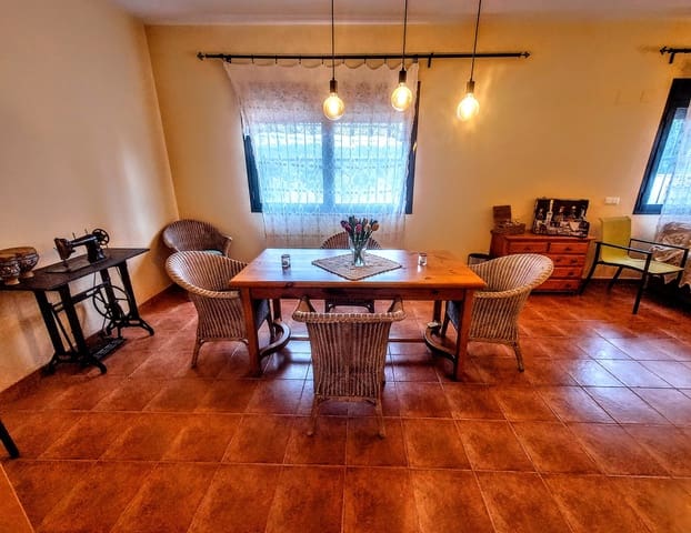 7 bedroom Villa for sale in Alzira with pool - € 525,000 (Ref: 9822339)