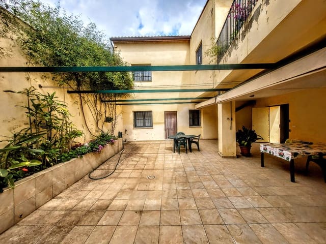 7 bedroom Villa for sale in Alzira with pool - € 525,000 (Ref: 9822339)
