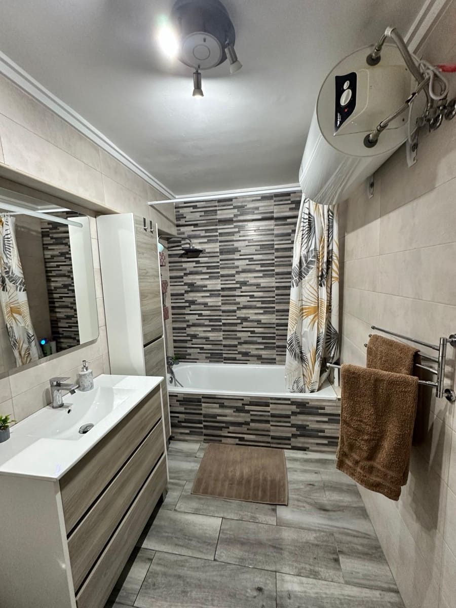 4 chambre Appartement à vendre à Torrent - 185 000 € (Ref: 9822340)