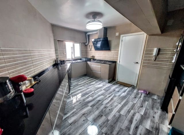 4 chambre Appartement à vendre à Torrent - 185 000 € (Ref: 9822340)
