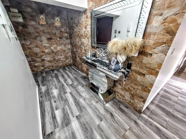 4 chambre Appartement à vendre à Torrent - 185 000 € (Ref: 9822340)