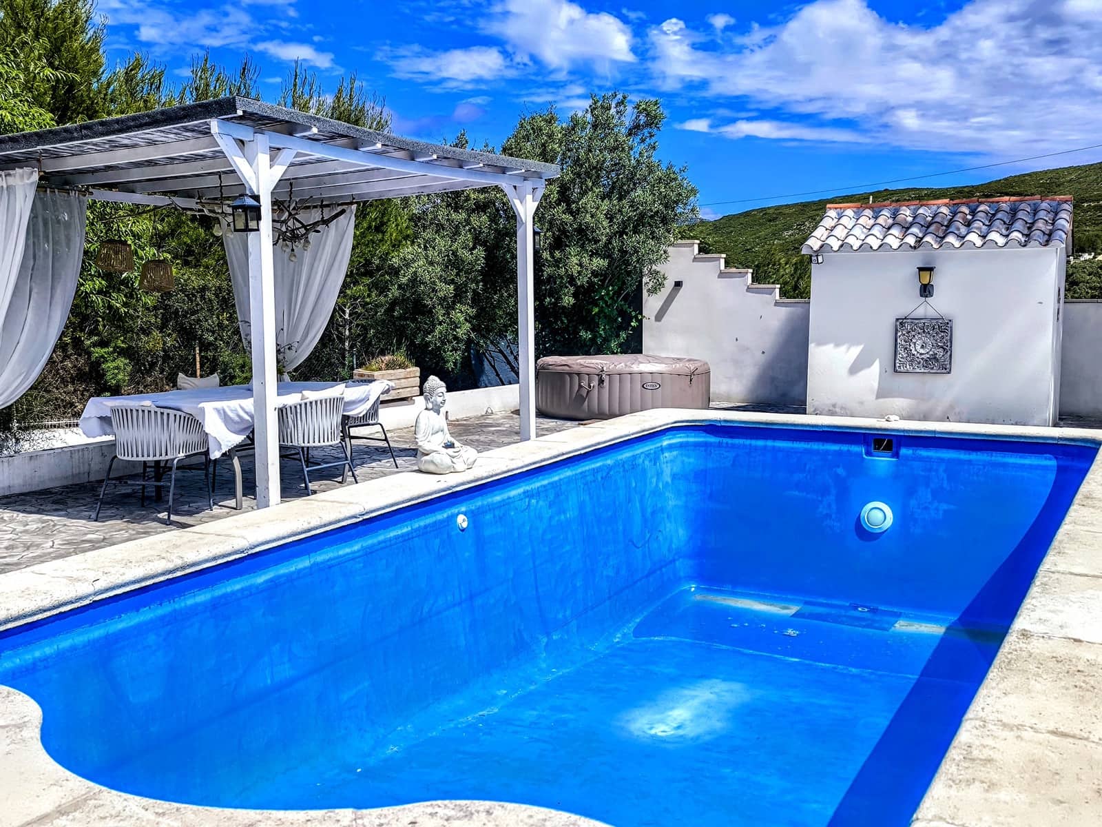 4 slaapkamer Villa te koop in Macastre met zwembad - € 345.000 (Ref: 9833368)