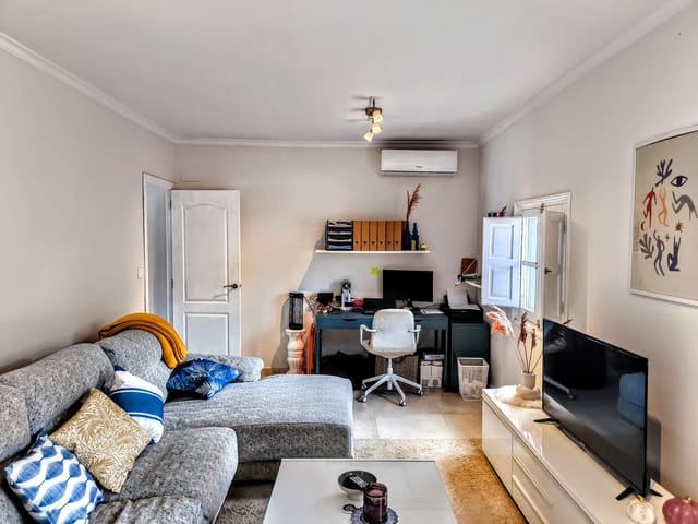 4 slaapkamer Villa te koop in Macastre met zwembad - € 345.000 (Ref: 9833368)