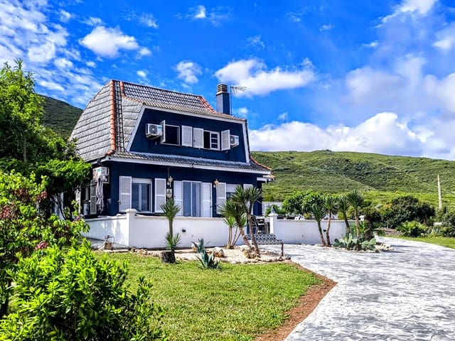 4 slaapkamer Villa te koop in Macastre met zwembad - € 345.000 (Ref: 9833368)