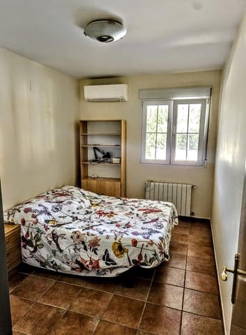 4 quarto Moradia para venda em Alzira com piscina - 435 000 € (Ref: 9838968)