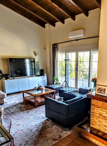 4 quarto Moradia para venda em Alzira com piscina - 435 000 € (Ref: 9838968)