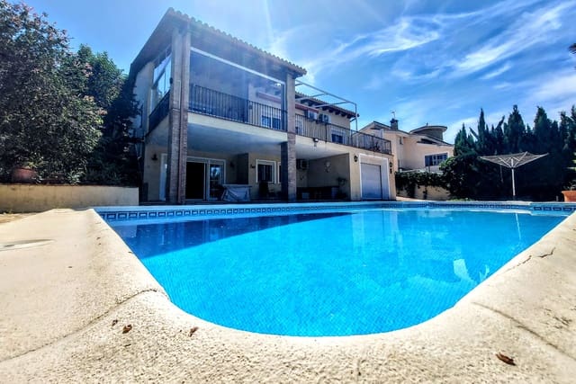 4 quarto Moradia para venda em Alzira com piscina - 435 000 € (Ref: 9838968)
