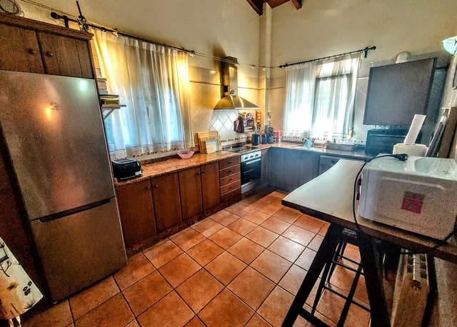 4 quarto Moradia para venda em Alzira com piscina - 435 000 € (Ref: 9838968)