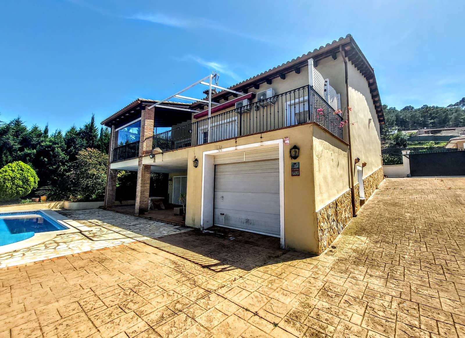 4 bedroom Villa for sale in Alzira with pool - € 435,000 (Ref: 9838968)