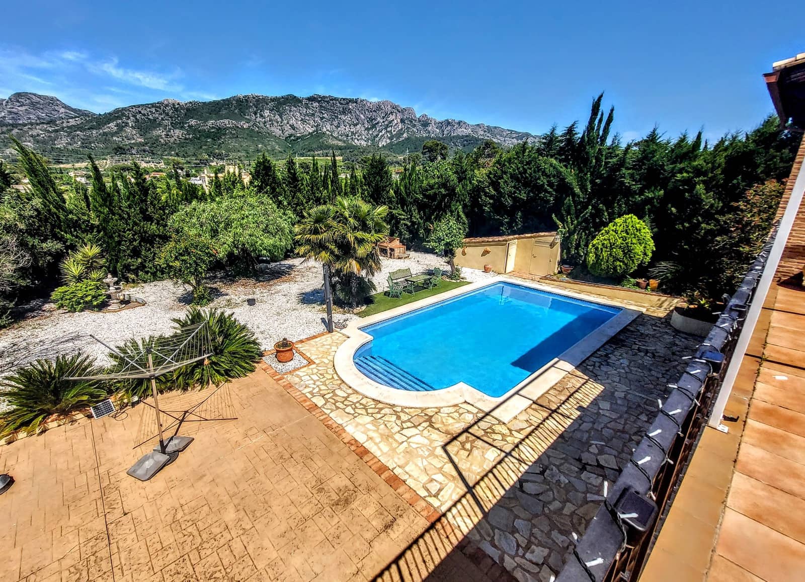 4 bedroom Villa for sale in Alzira with pool - € 435,000 (Ref: 9838968)