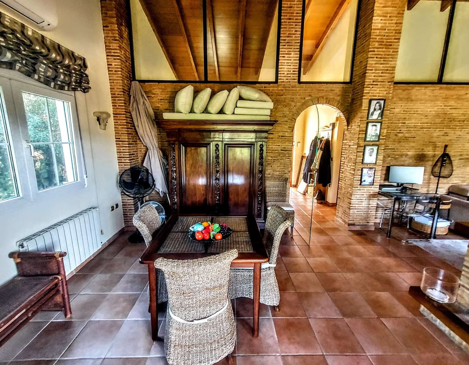 4 bedroom Villa for sale in Alzira with pool - € 435,000 (Ref: 9838968)