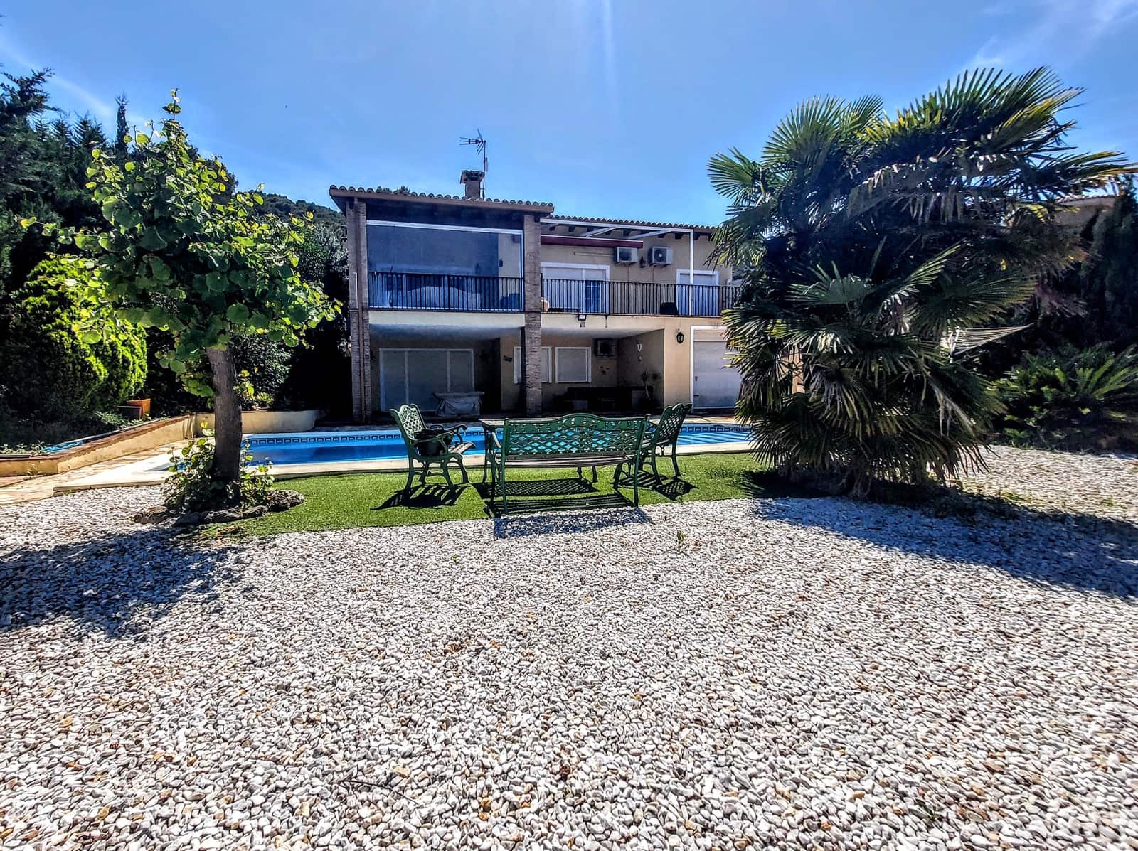 4 bedroom Villa for sale in Alzira with pool - € 435,000 (Ref: 9838968)