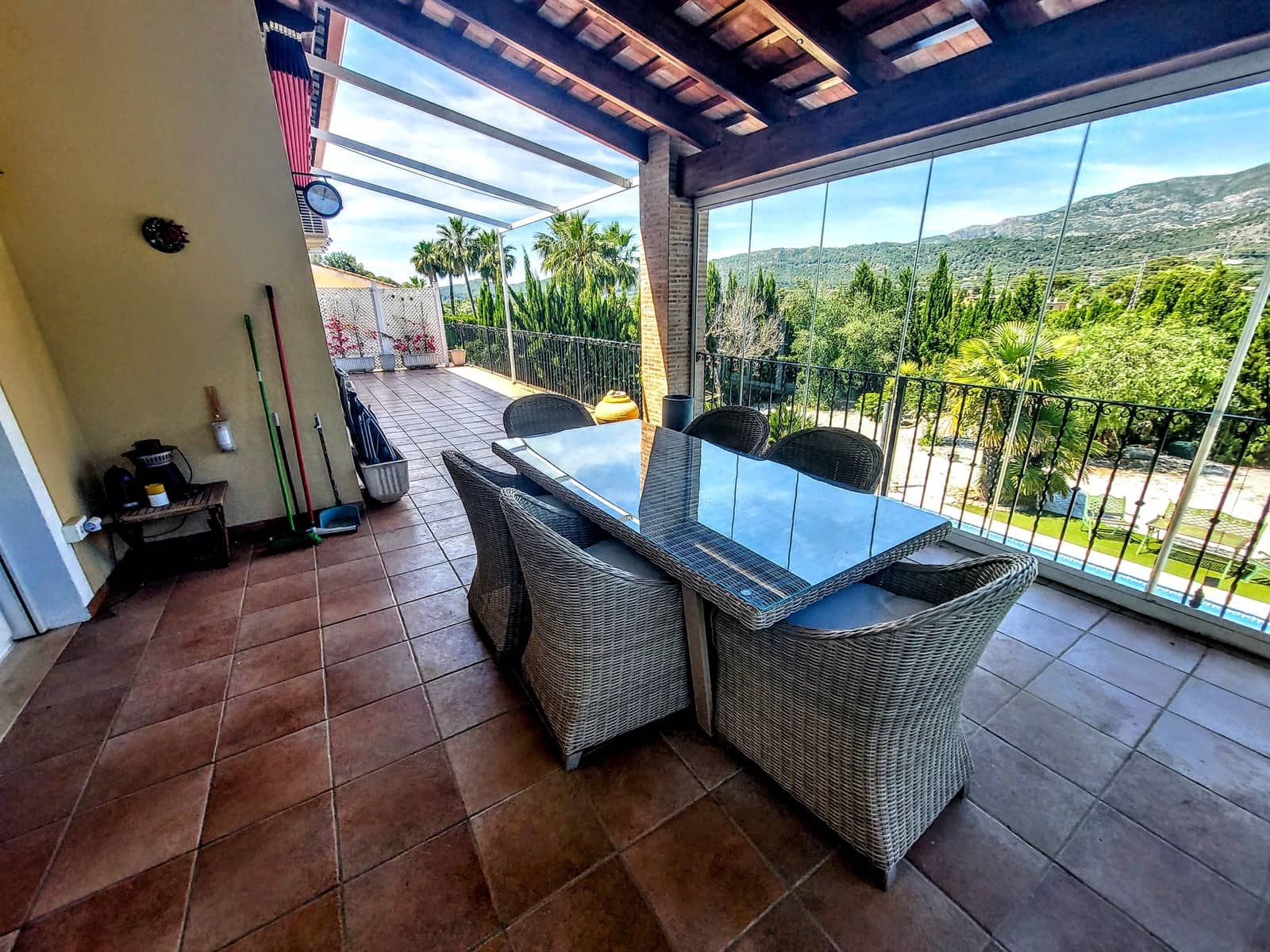 4 bedroom Villa for sale in Alzira with pool - € 435,000 (Ref: 9838968)