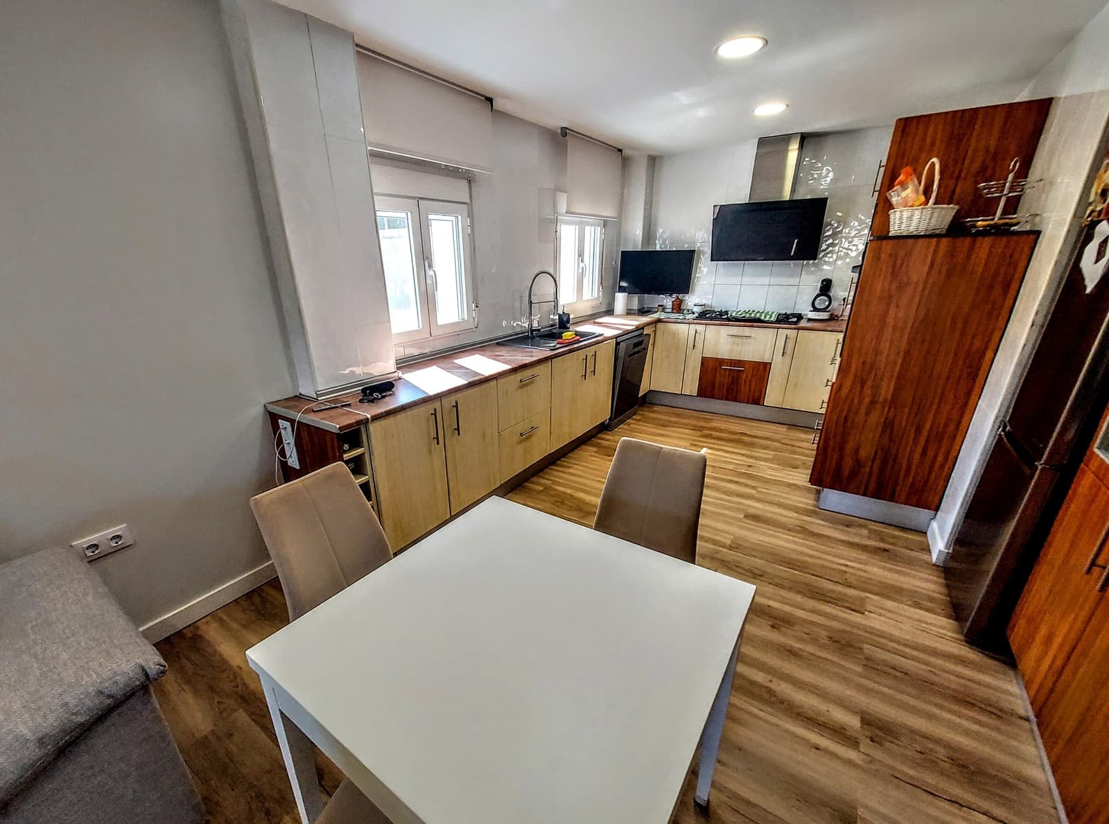 3 bedroom Villa for sale in Torrent with pool - € 310,000 (Ref: 9845089)