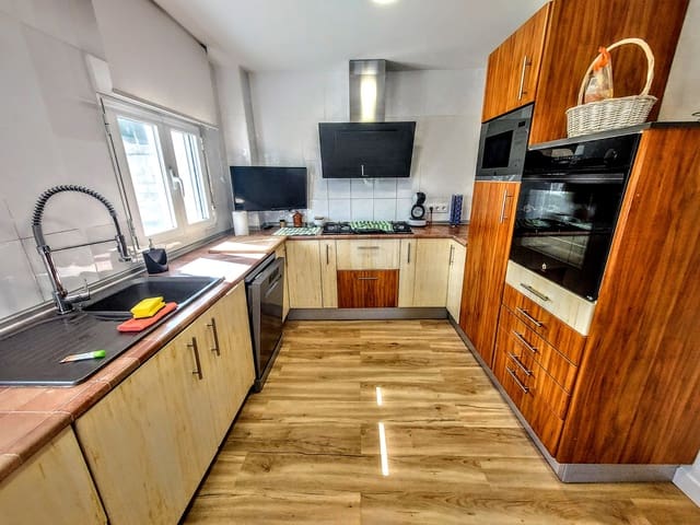 3 makuuhuone Huvila myytävänä paikassa Torrent mukana uima-altaan - 310 000 € (Ref: 9845089)