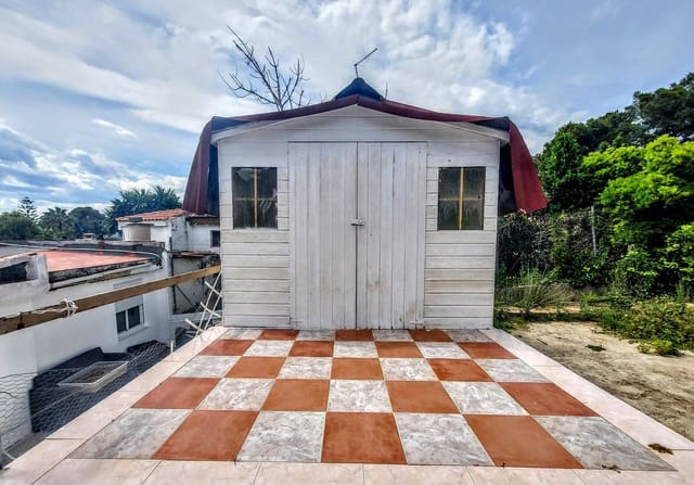 7 bedroom Villa for sale in Turis with pool garage - € 257,700 (Ref: 9845090)